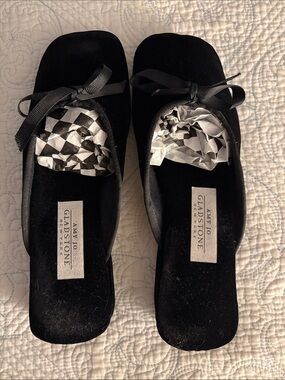Black Velvet Square-Toe Ballet Flats with Bow